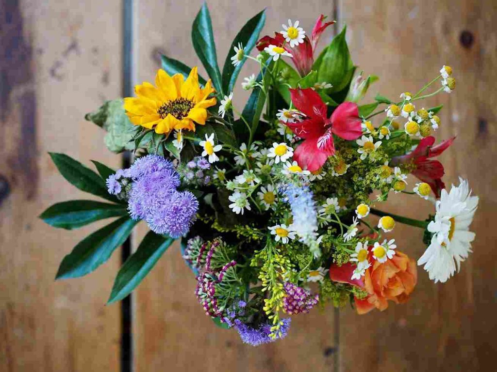 Flower Bouquet Ideas for a Friend's Birthday 3 908366e0 65c3 450f b360 589f95c094fd 11zon