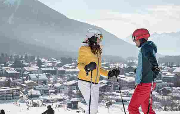 Skiing f 11zon Skiing