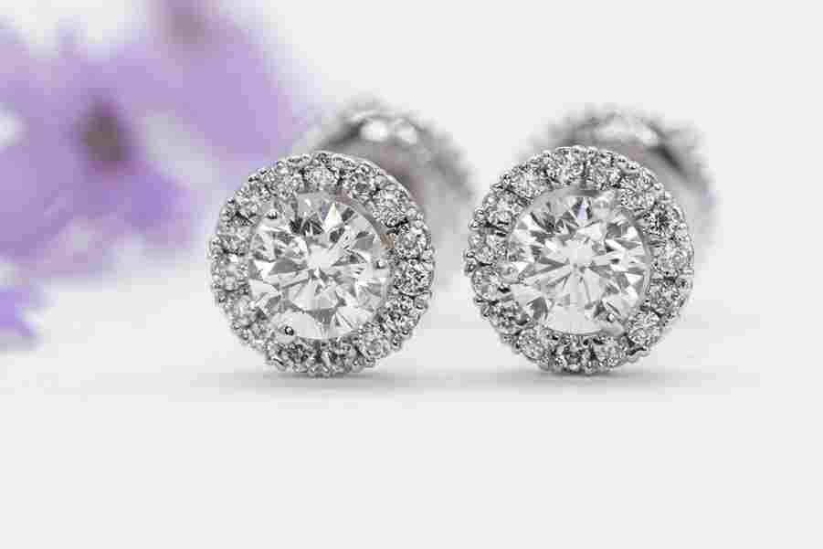 Top 5 Diamond Jewelry Pieces to Invest in During a Sale (2023) 28 jewelry