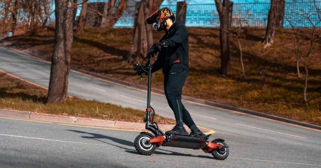 Choosing an Electric Scooter that Reaches up to 40 MPH Choosing an Electric Scooter that Reaches up to 40 MPH