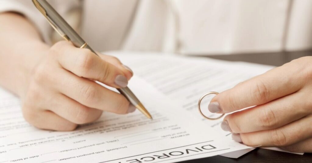 Divorce vs Dissolution Divorce vs Dissolution